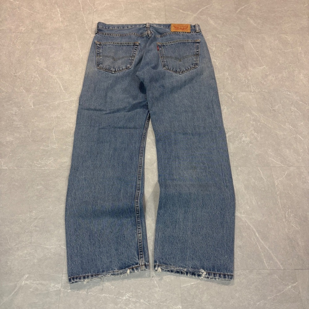 Levis 505 Regular Fit Straight Leg Jeans Blue Denim Mens 33x30 Vintage Wash